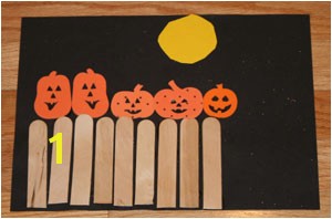 5 little pumpkins craft