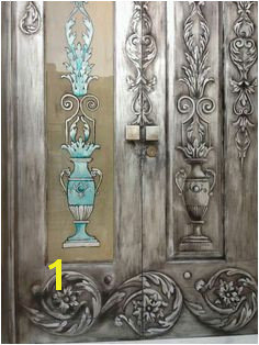 Trompe l oeil Door