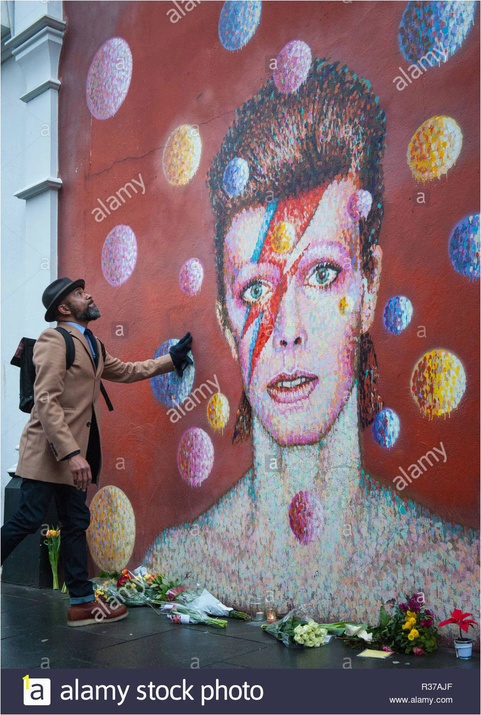 David Bowie Wall Mural Brixton David Bowie Mural Brixton Stock S & David Bowie Mural