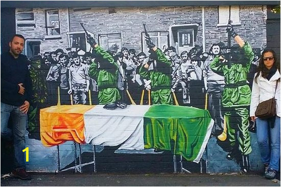 Peace Wall Murals Belfast Berühmtes Schwarzes Taxi Politisches Wandgemälde Belfast Wall Peace Wall tour