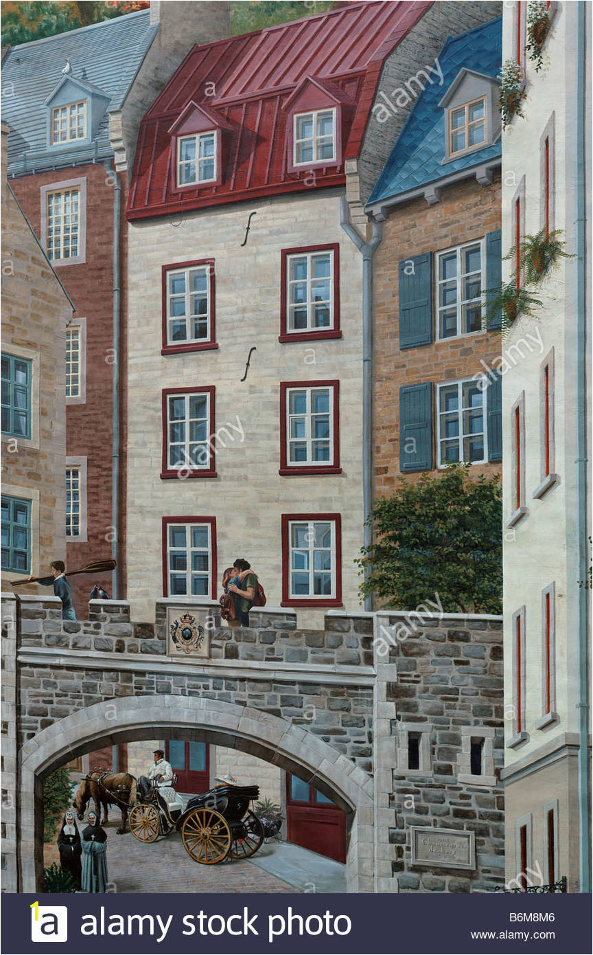 detail of a wall mural in quebec city showing a couple kissing on B6M8M6