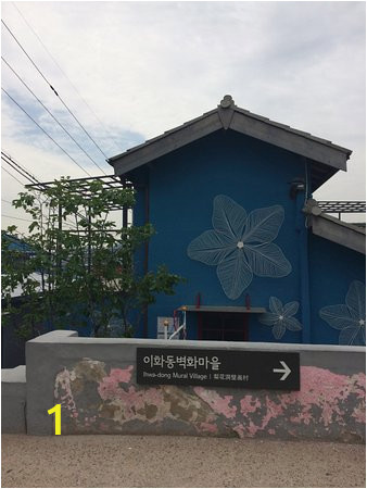 The Mural Wall Korean War Memorial Ihwa Mural Village Art Picture Of Seoul south Korea
