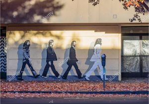 Abbey Road Wall Mural Liverpool Walking with the Beatles Stockfotos & Walking with the