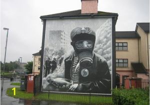 Architectural Wall Murals Wall Mural Derry Picture Of Bogside History tours Derry