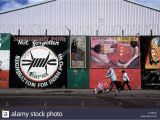 Belfast Wall Murals tour Republican Murals In Belfast northern Stockfotos