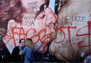 Berlin Wall Mural Kissing Berlin Wall A Battleground for Human Freedom