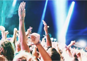 Concert Crowd Wall Mural Jugendherbergen In Deutschland