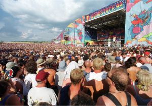 Concert Crowd Wall Mural Woodstock 99 Spin S Live Report From the Music Festival