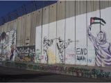 Drawing Murals On Wall Separation Wall Bild Von Banksy S Shop Bethlehem