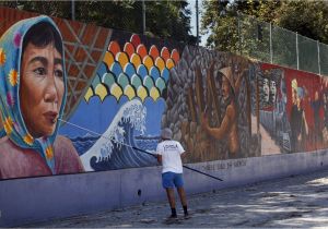 Great Wall Mural Los Angeles L A S Judith Baca Wins $50 000 Award Breaking Ground for