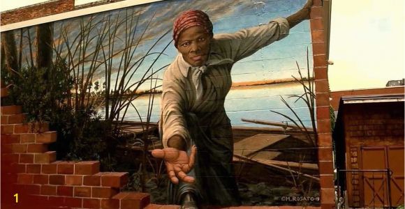 Harriet Tubman Wall Mural Harriet Tubman Mural — and Photo Of A Girl Reaching Out to