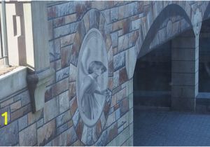 How to Paint A Mural On A Concrete Wall the “carvings” are but An Allusion Cleverly Painted so to