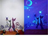 How to Paint A Wall Mural with A Projector Glow In the Dark Paint Wall Murals