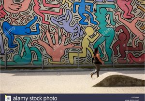Keith Haring Wall Mural Keith Haring Mural Pisa Stockfotos & Keith Haring Mural Pisa