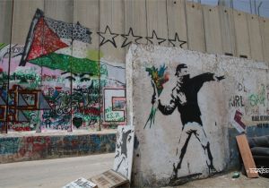 La La Land Wall Mural Unsere Erfahrungen Bei Einem Tagesausflug Nach Bethlehem