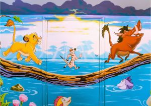 Lion Guard Wall Mural Mural Showing Scene From the Lion King Hakuna Matata What