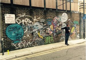 London City Wall Murals Dave Pointing Out All Those Details You Would Not See