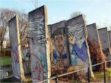 Sejarah Berlin Wall Mural Kiss Nabil Aizat Bin Abdul Rahman Crossing the Berlin Wall